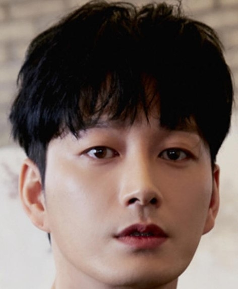 Lee Hyun-Wook