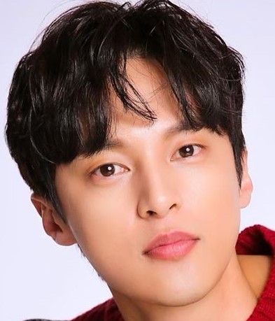 Yoon Sun-Woo